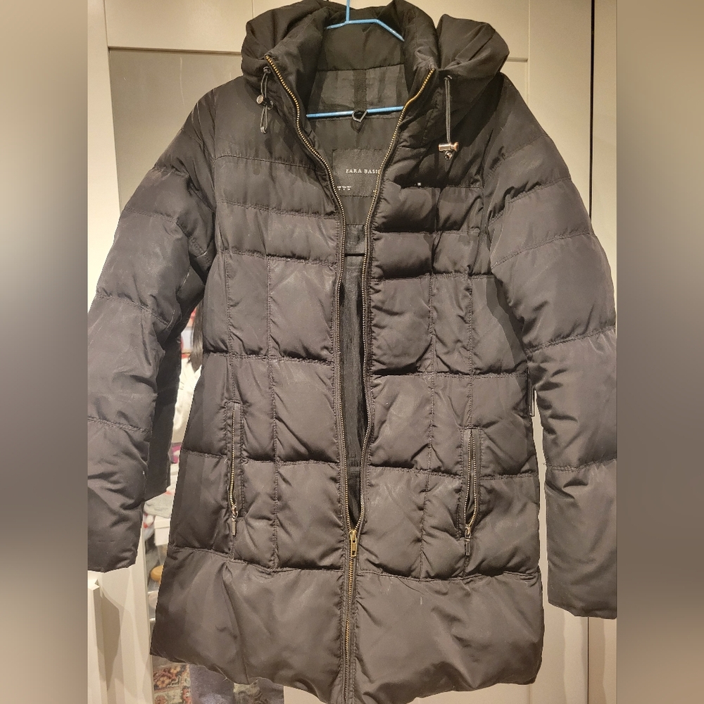 Zara Women's Black Puffer Coat
